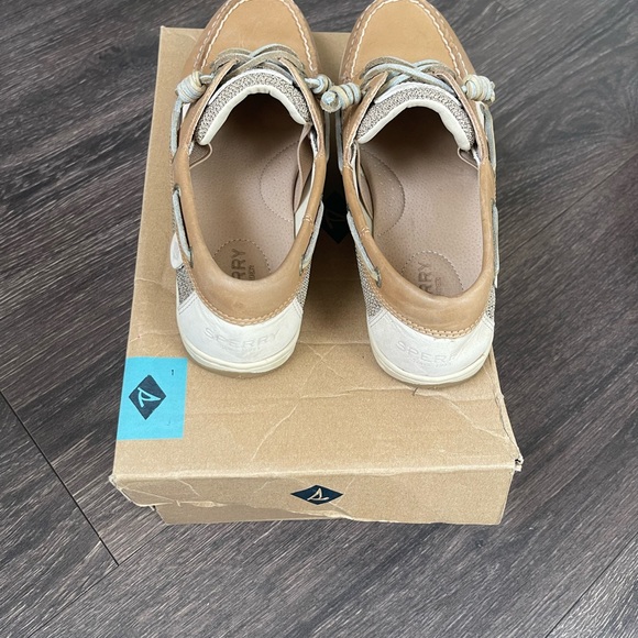 Sperry - Picture 4 of 4